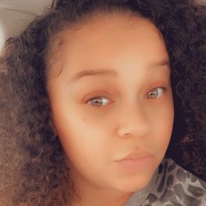 Meet your Posher, Karissa